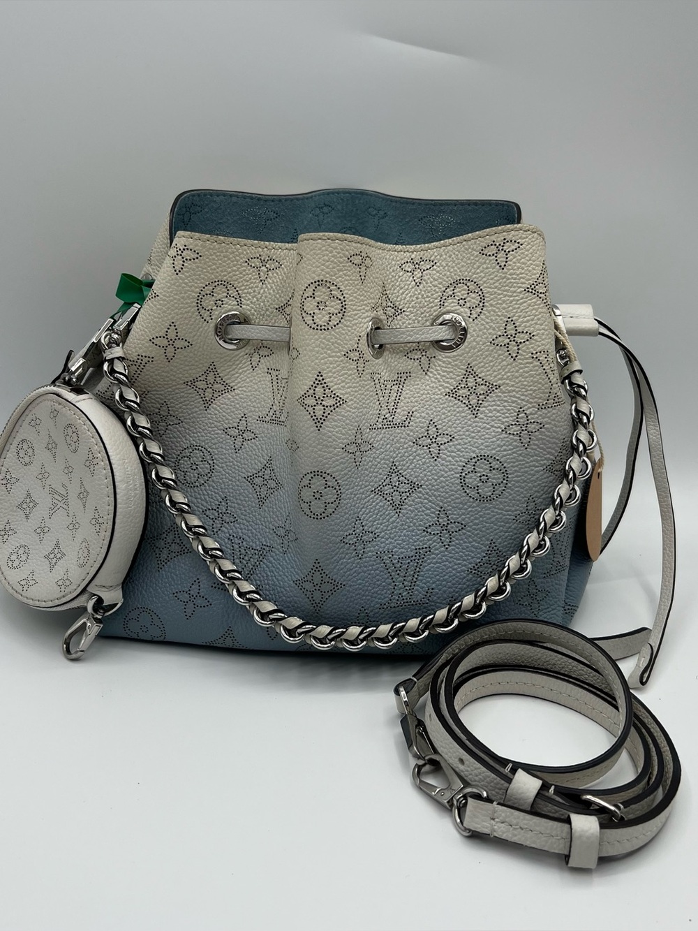 Louis Vuitton Bella Bucket bag in gradient blue&white Mahina calfskin